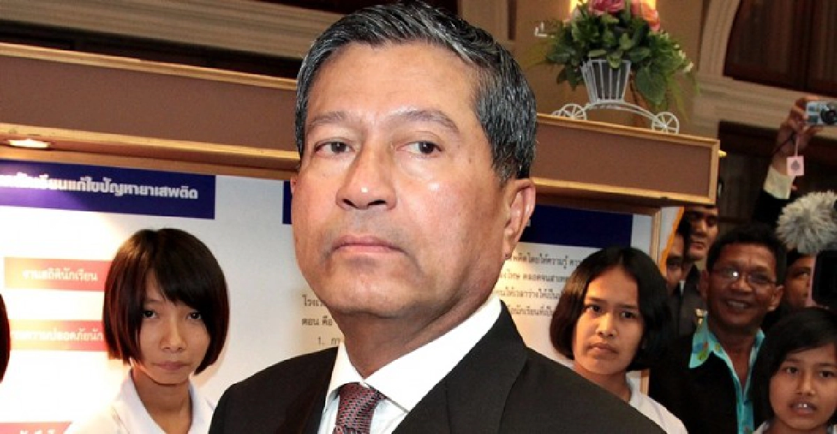 'เฉลิม'ปูด'รองแต้ม'ลาออกเล่นการเมือง 'เฉลิม'ปูด'รองแต้ม'ลาออกเล่นการเมือง