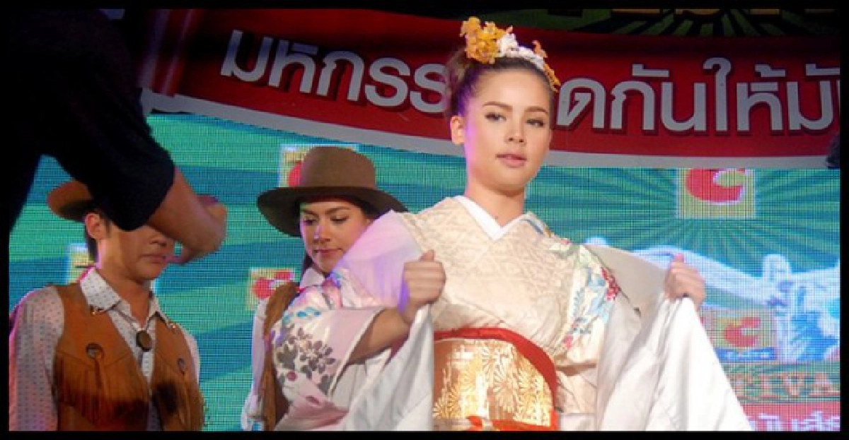 'ญาญ่า'โอดงานหนักพักผ่อนน้อย
'ญาญ่า'โอดงานหนักพักผ่อนน้อย