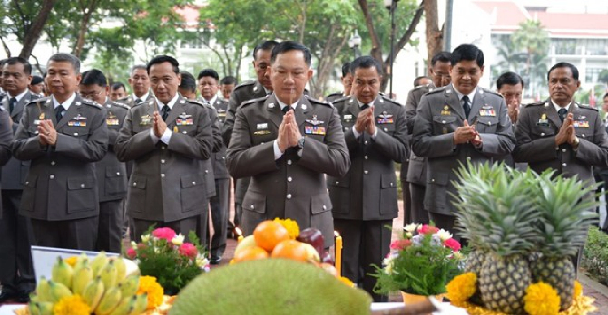 'อดุลย์'รายงานตัวรับตำแหน่งผบ.ตร. 'อดุลย์'รายงานตัวรับตำแหน่งผบ.ตร.