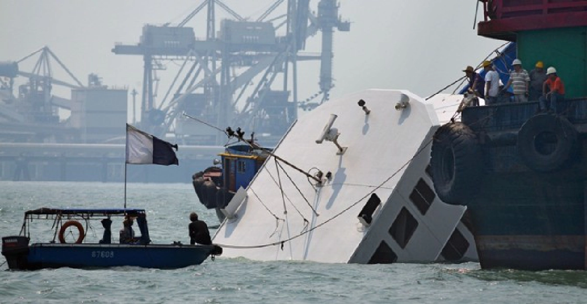 เรือโดยสารชนกันนอกฝั่งฮ่องกงดับ36 เรือโดยสารชนกันนอกฝั่งฮ่องกงดับ36