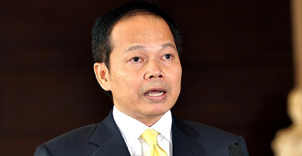 'นพดล'ปัด'แม้ว'บินฮ่องกงจัดโผครม.