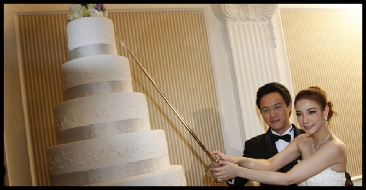 ชื่นมื่น!งานแต่ง'แป้ง-ผู้กองต้อม'