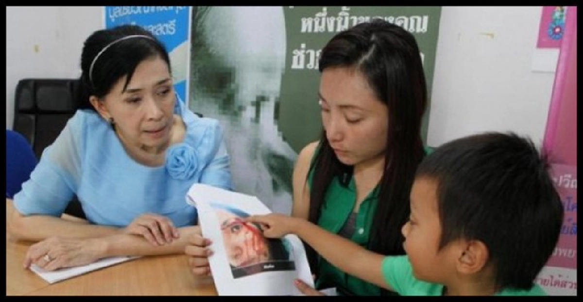 เมียตลก'เหลือเฟือ'ร้อง'ปวีณา'ผัวซ้อม เมียตลก'เหลือเฟือ'ร้อง'ปวีณา'ผัวซ้อม