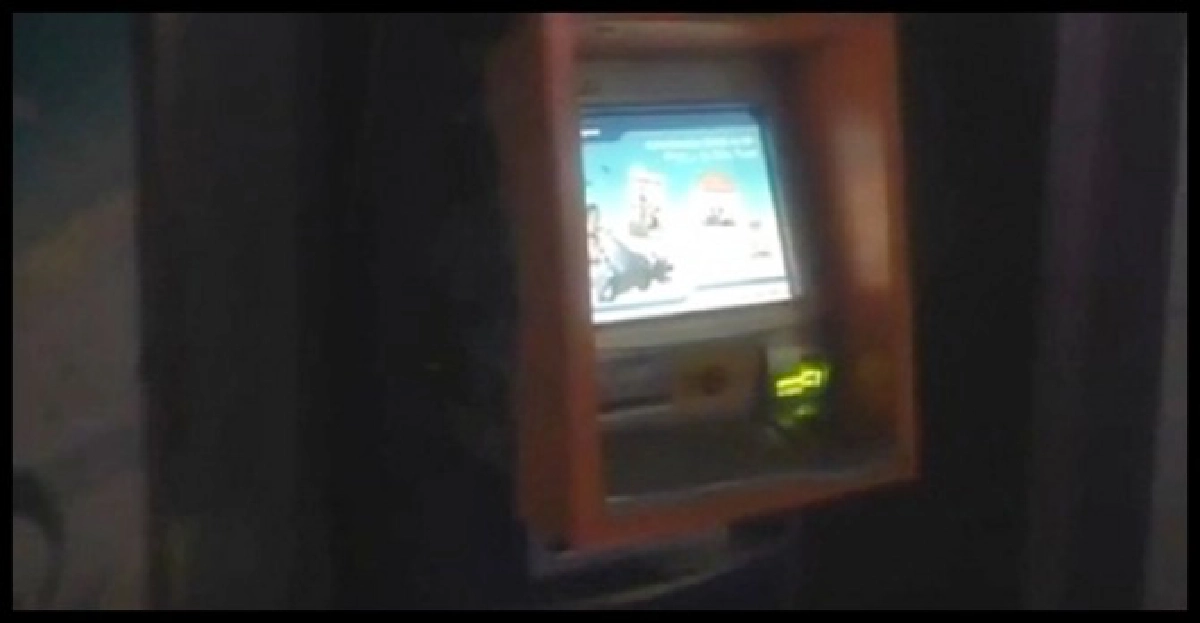 อึ้ง!สาวกด'ATM'จอตู้เด้งเปิดปริศนา