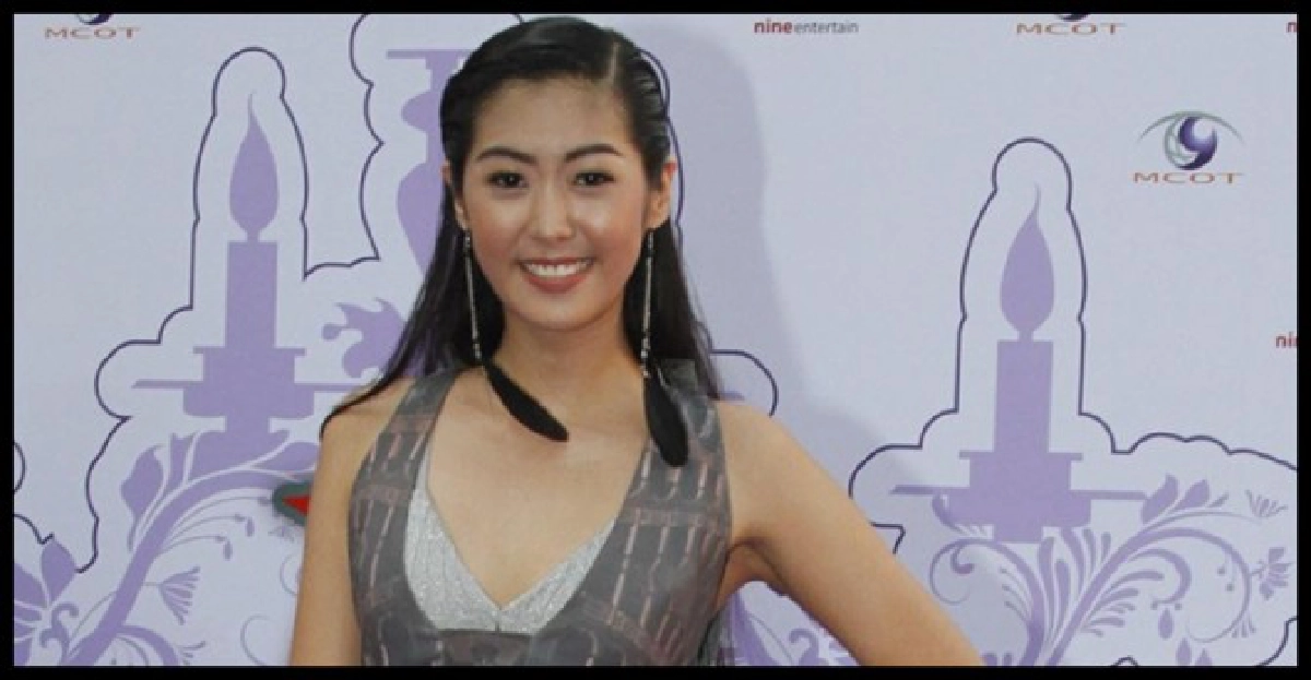 'ยิปโซ'เสียบพิธีกร'สาระแน'
'ยิปโซ'เสียบพิธีกร'สาระแน'