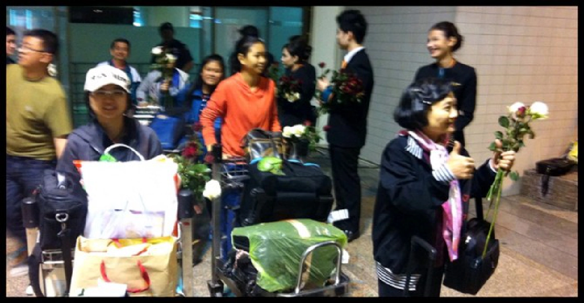 ลูกทัวร์ตกค้างเกาหลีชุด2กลับไทยแล้ว ลูกทัวร์ตกค้างเกาหลีชุด2กลับไทยแล้ว