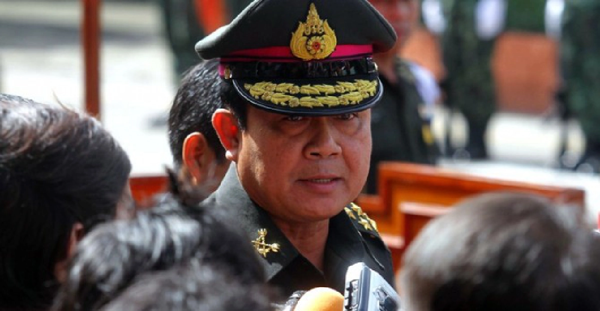 'ประยุทธ์'ชี้ไฟใต้ดีขึ้น-ยันไร้ปฏิวัติปชช. 'ประยุทธ์'ชี้ไฟใต้ดีขึ้น-ยันไร้ปฏิวัติปชช.