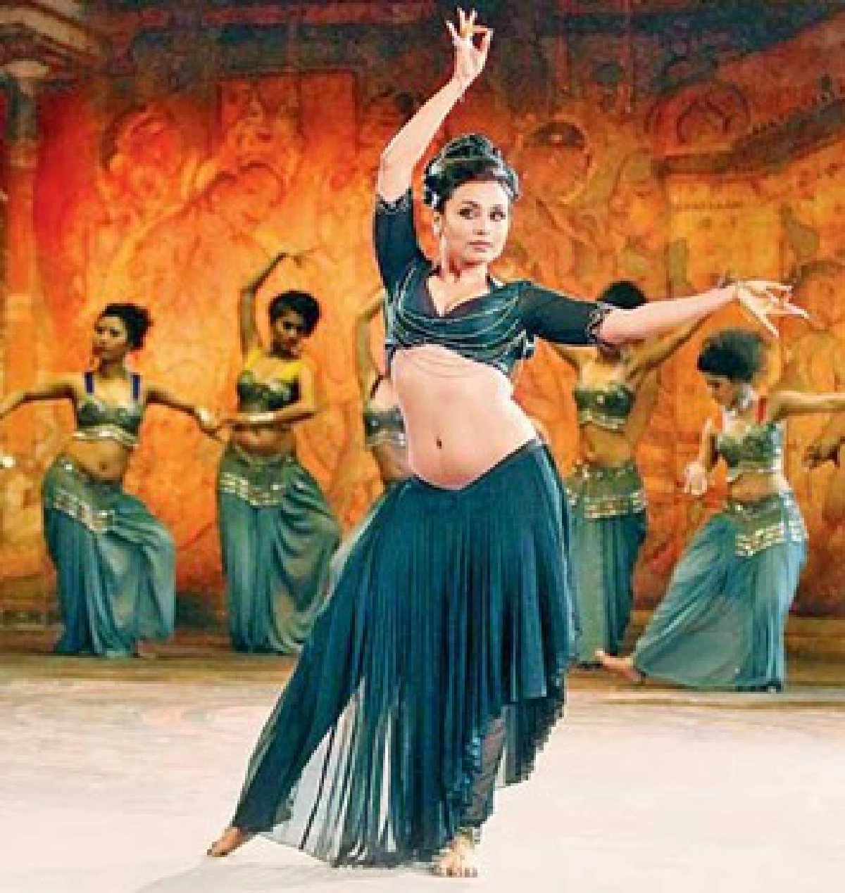 พบกับ'Aiyyaa'หนังคอมเมดี้แดนโรตี
พบกับ'Aiyyaa'หนังคอมเมดี้แดนโรตี