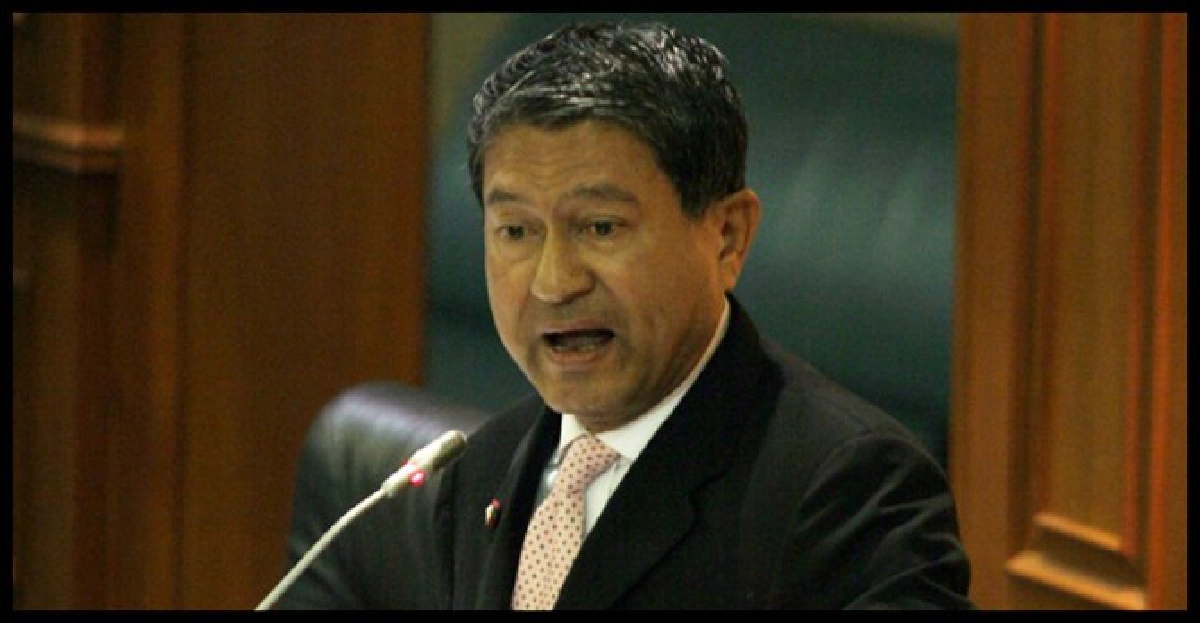 'เฉลิม'จวก'ประสงค์'คิดล้ม'รบ.' 'เฉลิม'จวก'ประสงค์'คิดล้ม'รบ.'