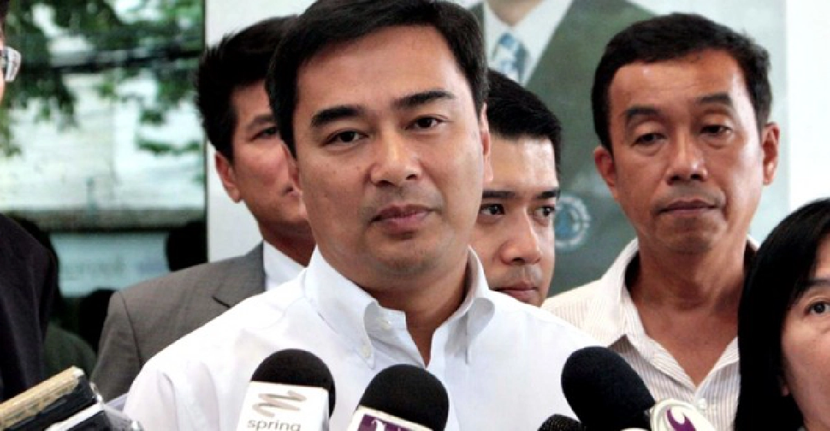 'อภิสิทธิ์'เชื่อ'แม้ว'บินพม่าคุยธุรกิจ