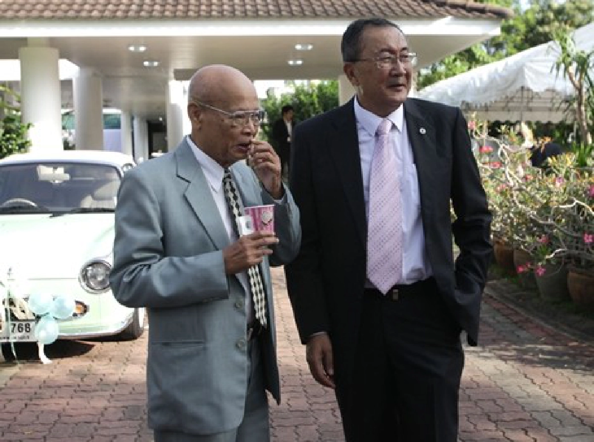 'หญิงแอร์&ผู้พันช้าง'ร่วมสร้างอนาคต