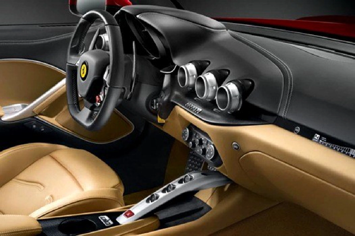 'F12 Berlinetta'แรงที่สุดของเฟอร์รารี่