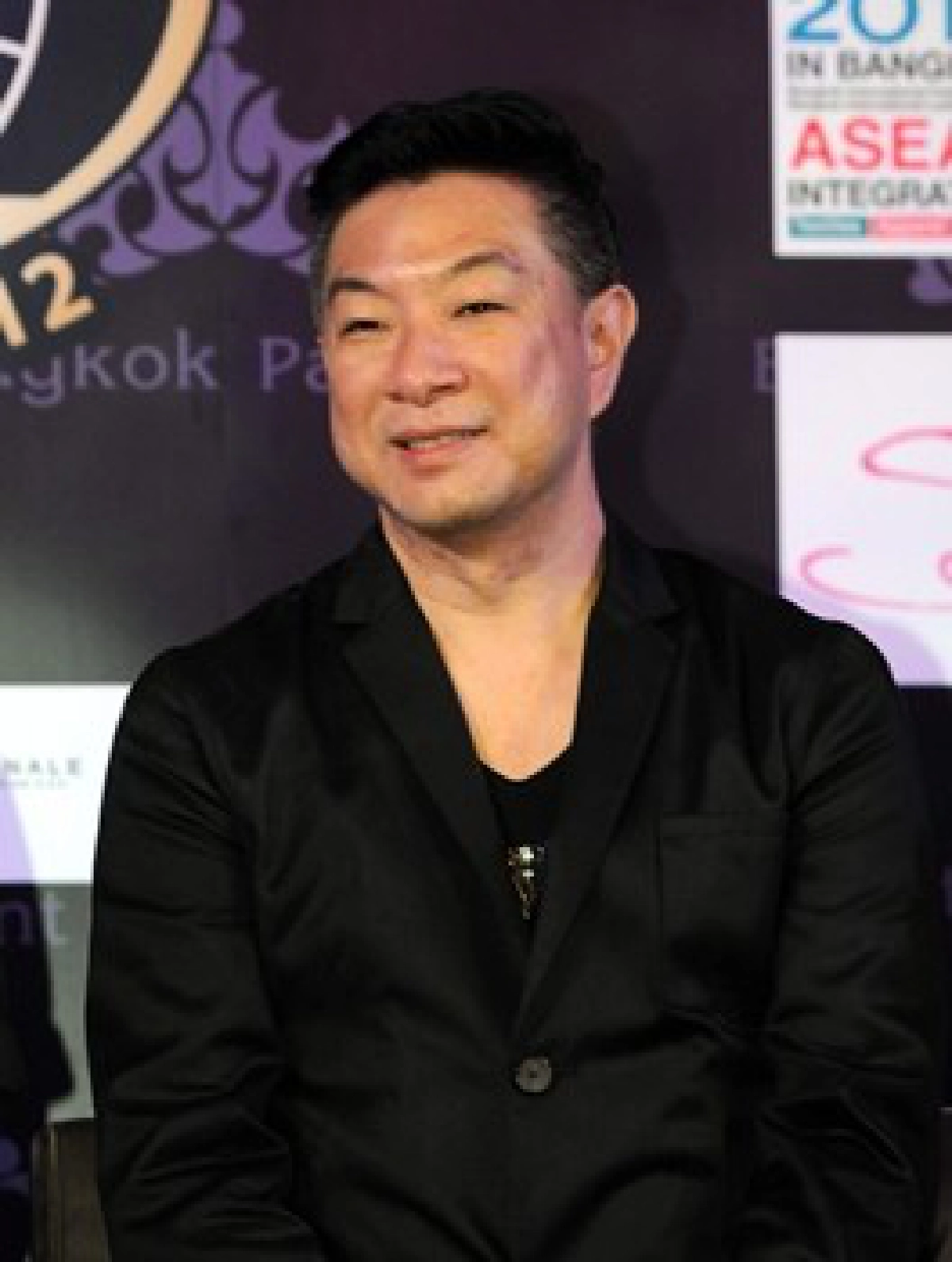 ส่งสาวยิ้มสวยชิงเวทีระดับโลก