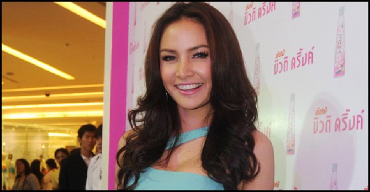 'กระแต'ซุ่มคบนักแข่งรถ
'กระแต'ซุ่มคบนักแข่งรถ