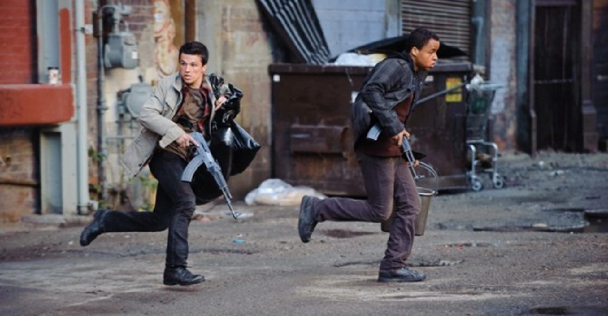 'คริส'นำทีมเกรียนระห่ำใน'Red dawn' 'คริส'นำทีมเกรียนระห่ำใน'Red dawn'
