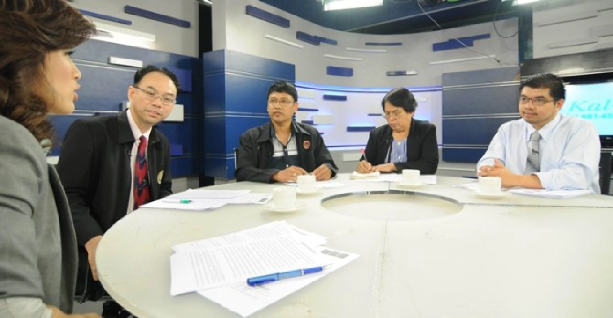 คมชัดลึกจัดถก'แรงงานไร้เงา' คมชัดลึกจัดถก'แรงงานไร้เงา'