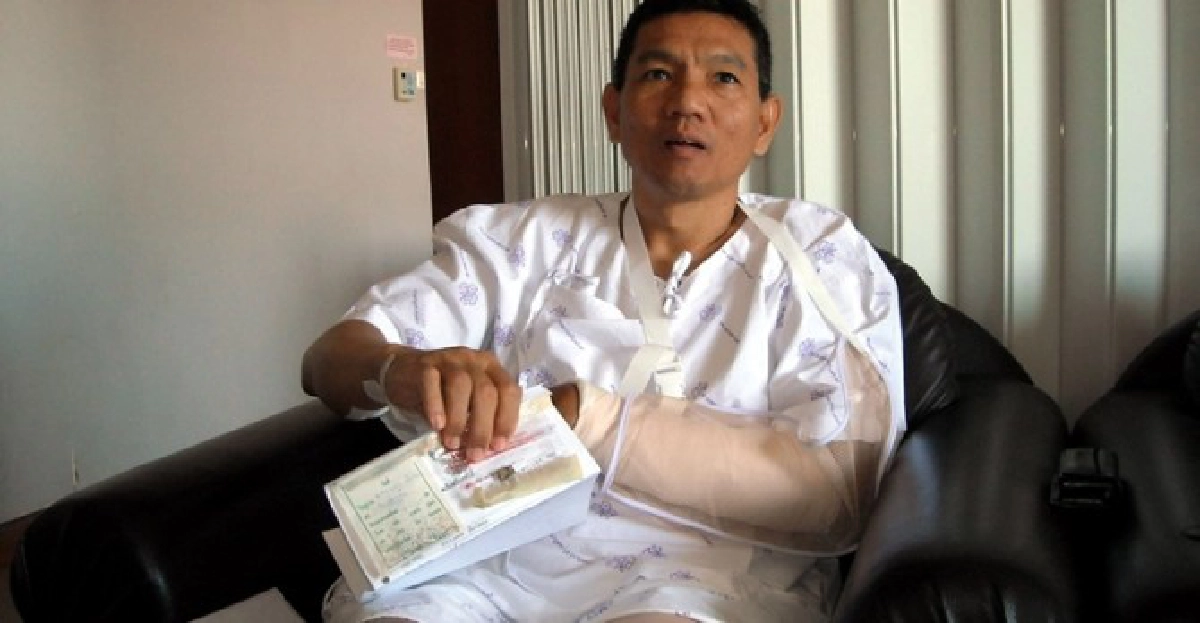 'กระดูกเหล็ก':ขอดเกล็ดดาวเงิน 'กระดูกเหล็ก':ขอดเกล็ดดาวเงิน