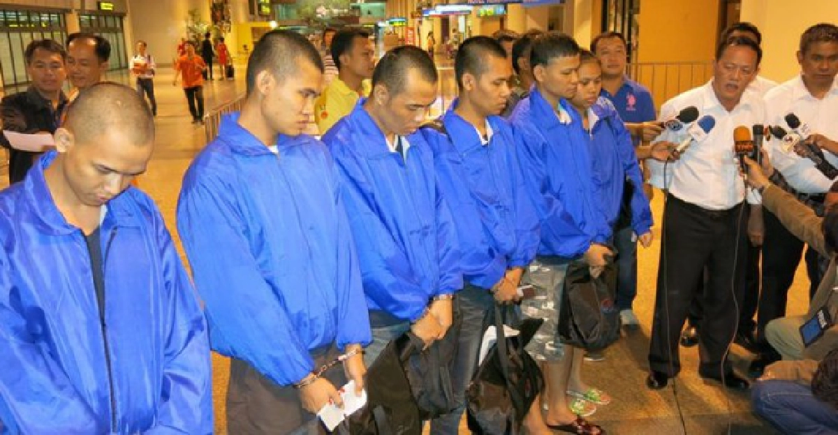 ปอศ.จับแก๊งคอลเซ็นเตอร์ชาวไทย ปอศ.จับแก๊งคอลเซ็นเตอร์ชาวไทย