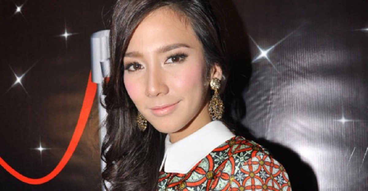 'อั้ม'ปัดทวงบัลลังก์นางเอกเบอร์1