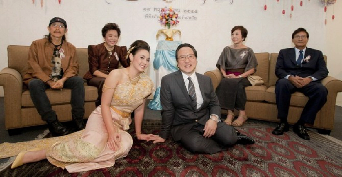 ว้าว!ภาพหวานงานหมั้น'ตั๊ก-บุญชัย'(2)