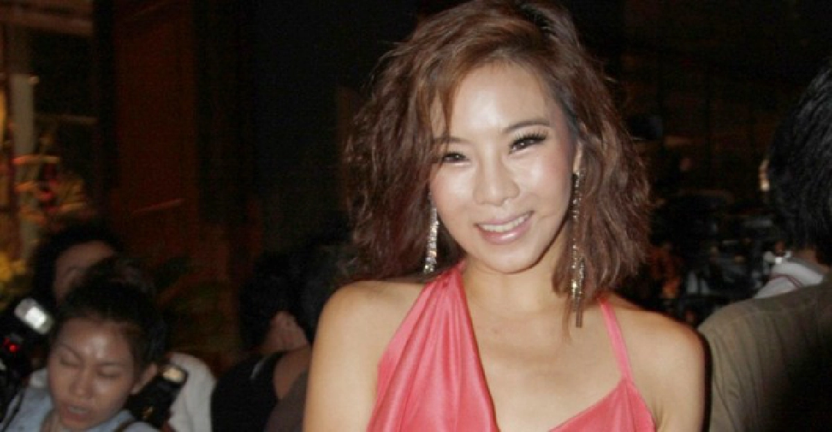 'คริส'เปลี่ยนผจก.รับเหตุปัญหาเรื่องเงิน 'คริส'เปลี่ยนผจก.รับเหตุปัญหาเรื่องเงิน