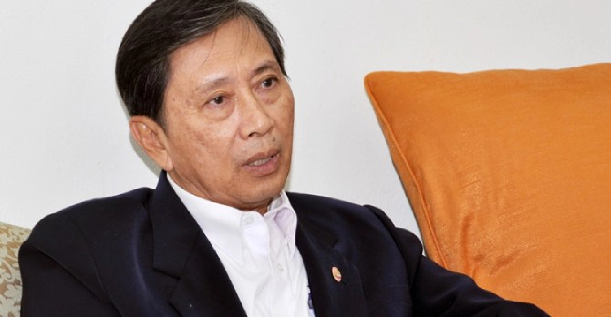 'ปลอด'ลั่น!หนีม็อบเรียก'ชาติหมา' 'ปลอด'ลั่น!หนีม็อบเรียก'ชาติหมา'