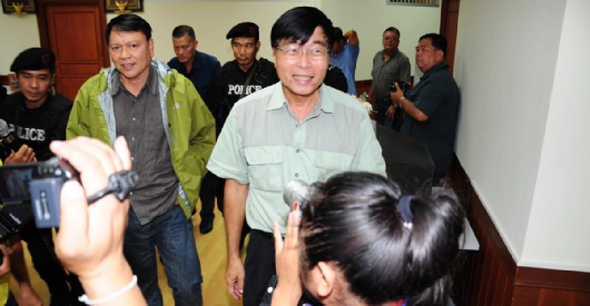 อัยการส่งฟ้อง'หมอสุพัฒน์พร้อมเมีย' อัยการส่งฟ้อง'หมอสุพัฒน์พร้อมเมีย'