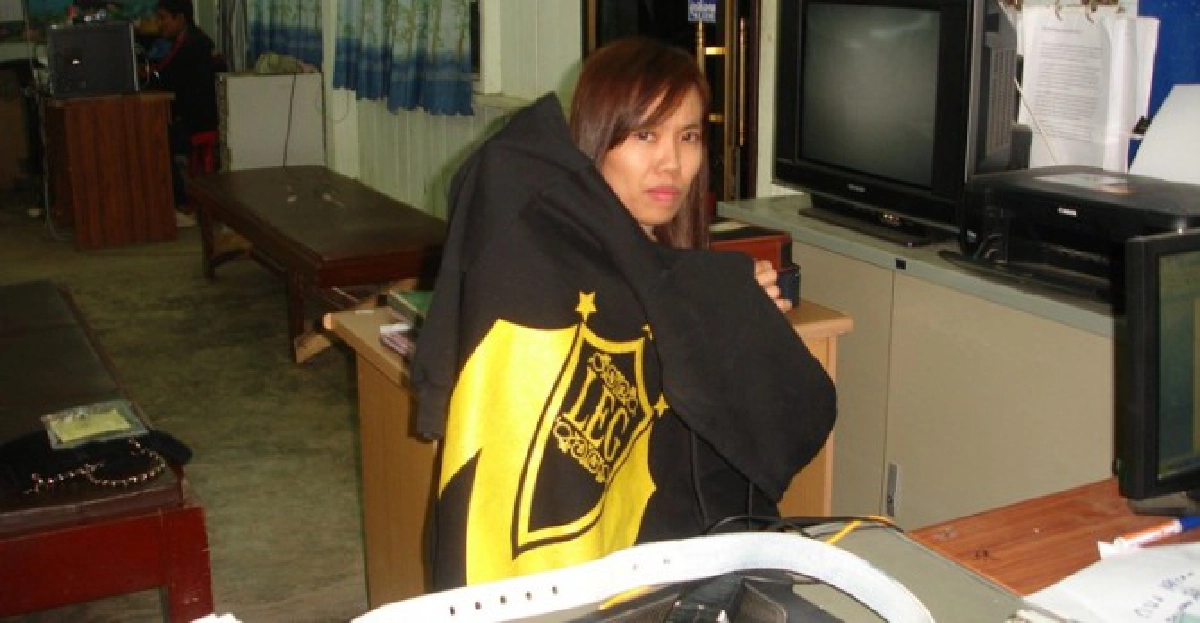 รวบสาวบุกเดี่ยวชิงทองร้านทองกลางเมือง รวบสาวบุกเดี่ยวชิงทองร้านทองกลางเมือง