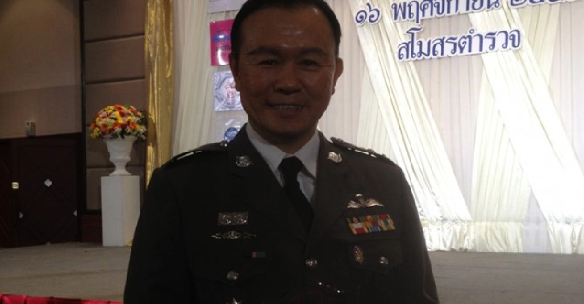 ตำรวจนักบริหาร:ขอดเกล็ดดาวเงิน ตำรวจนักบริหาร:ขอดเกล็ดดาวเงิน
