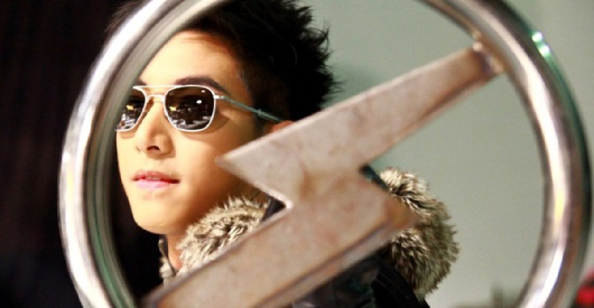 'โตโน่'ปล่อยหมัดเด็ดในเอ็มวี'บ้าคิดถึง'
