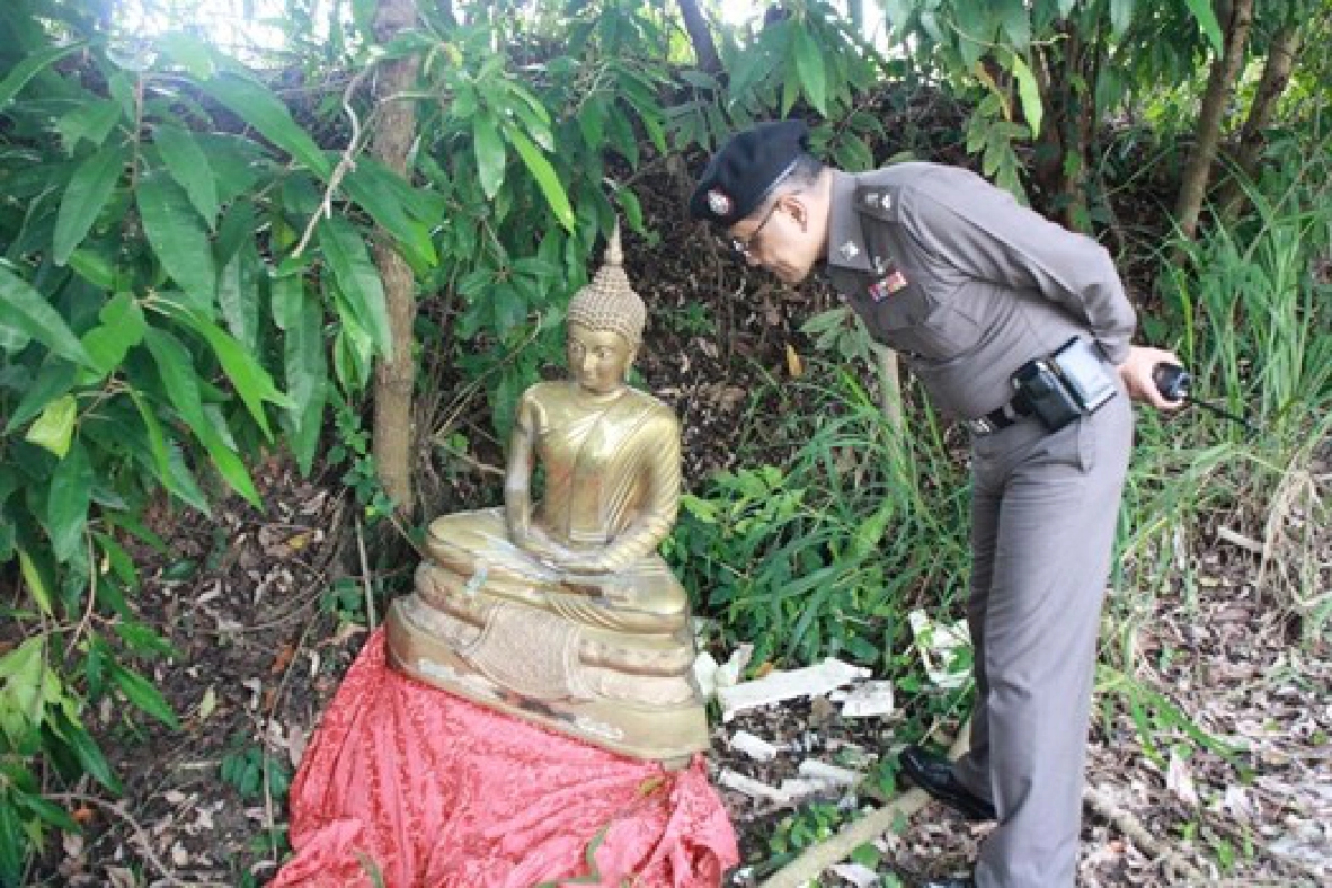กลัวถูกจับ!โจรบาปทิ้งพระพุทธรูป3องค์ กลัวถูกจับ!โจรบาปทิ้งพระพุทธรูป3องค์