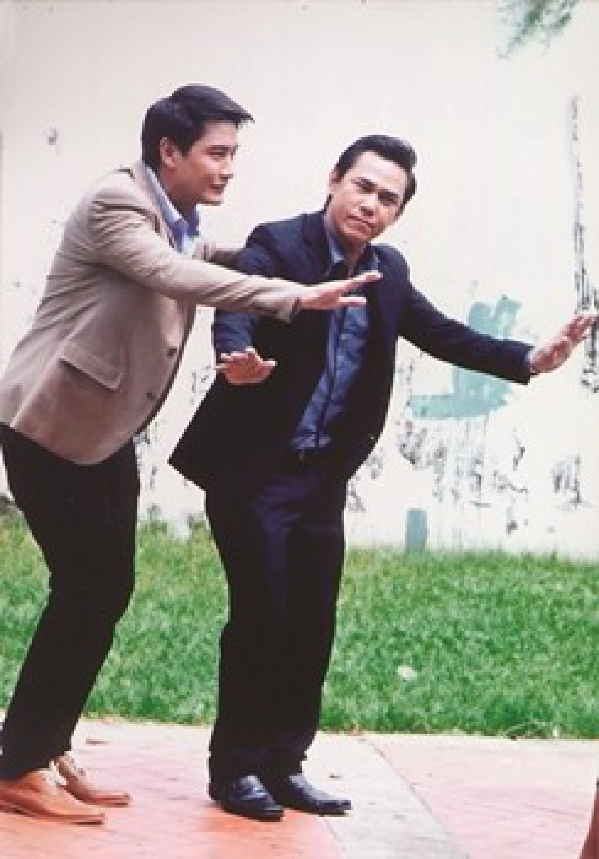 'ป้อง'ปะทะคารม'ยิปซี'มันหยด 'ป้อง'ปะทะคารม'ยิปซี'มันหยด