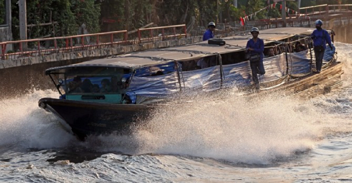 กทม.ทดสอบเดินเรือฟรีคลองแสนแสบ กทม.ทดสอบเดินเรือฟรีคลองแสนแสบ