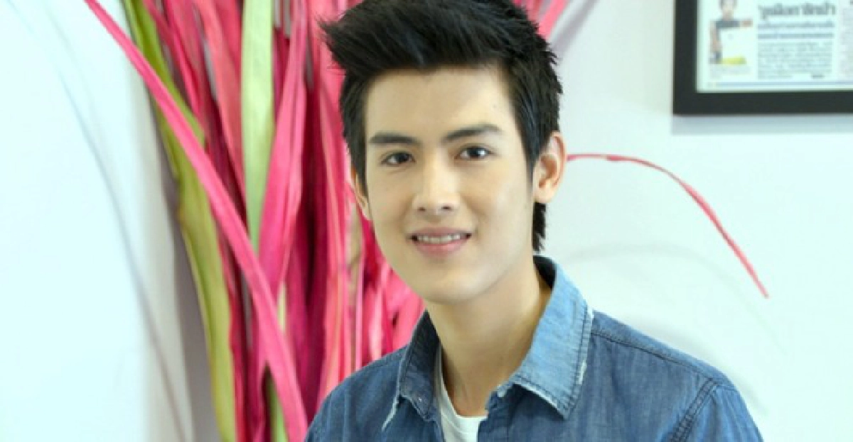 'ป๊อป'ปัดรักข้ามรุ่น-ยืดอกรับคุยไลน์'วิว'