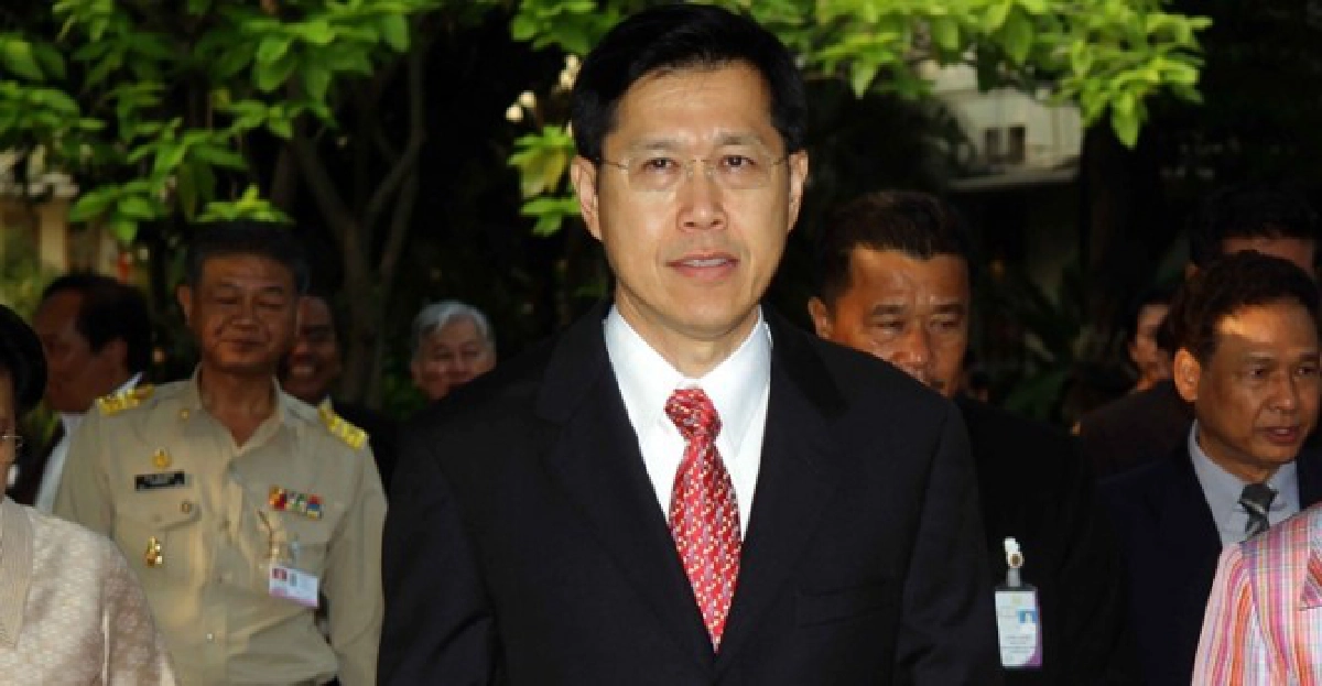 พงศ์เทพมอบรางวัล6ผลงานดีเด่นปี55