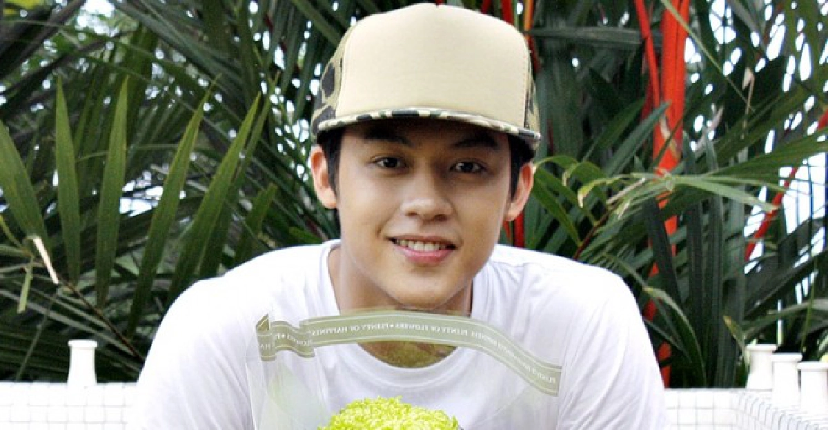 ทริปเที่ยวชมดอกไม้สไตล์'หมาก-ปริญ' ทริปเที่ยวชมดอกไม้สไตล์'หมาก-ปริญ'