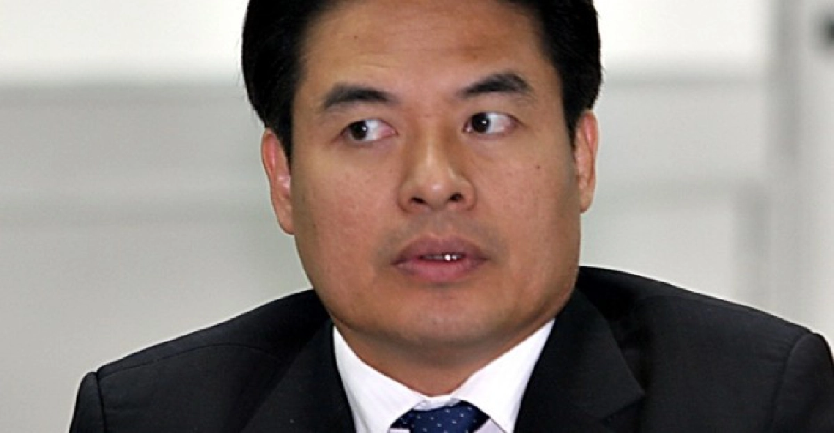 'วราเทพ'แจงชะลอทำประชามติ 'วราเทพ'แจงชะลอทำประชามติ
