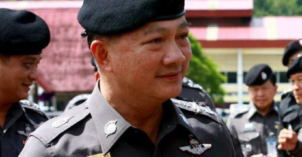 'ผบ.ตร.'ปล่อยแถวรณรงค์ลดอุบัติเหตุ 'ผบ.ตร.'ปล่อยแถวรณรงค์ลดอุบัติเหตุ