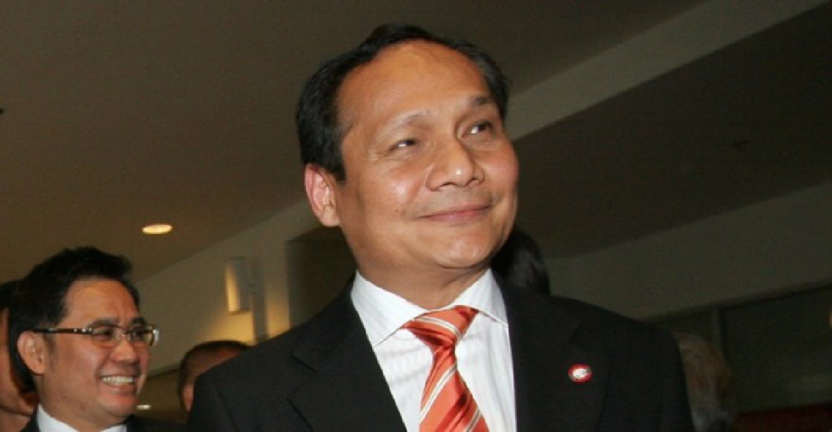 'อุดมเดช'เสนอถามปชช.แก้'รธน.' 'อุดมเดช'เสนอถามปชช.แก้'รธน.'