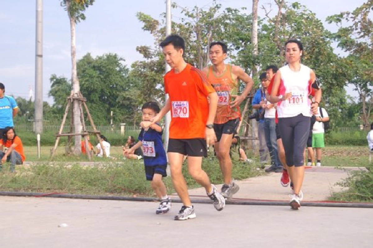 ถิ่นไทยงาม : ชุมชนคนบางนา...มาราธอน