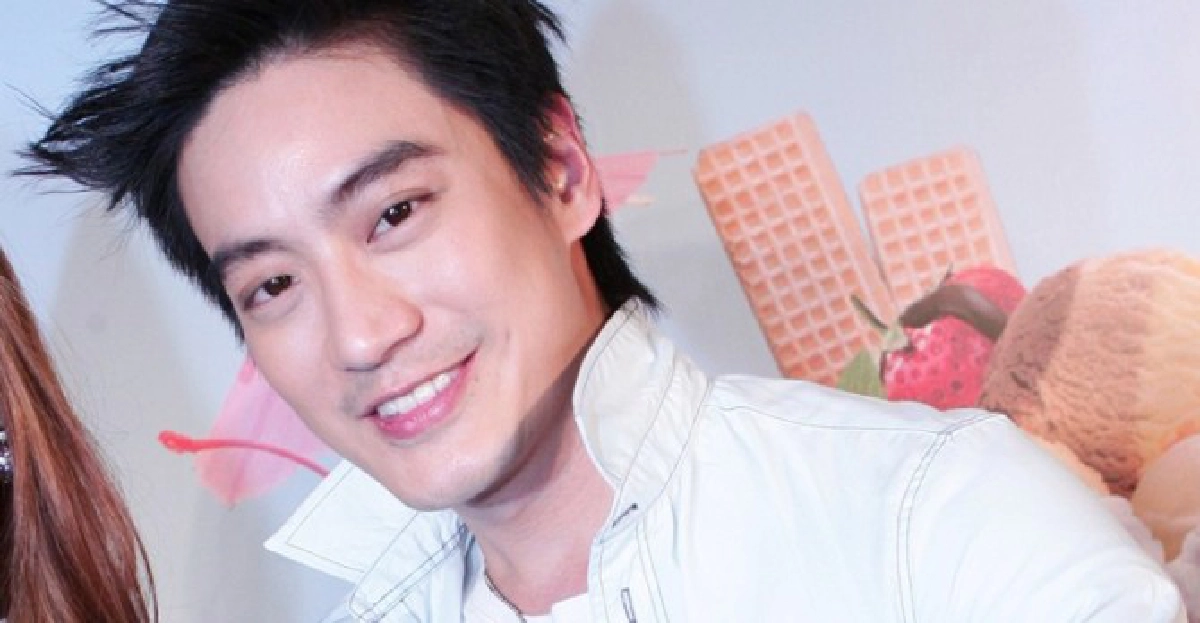 'หมอโอ๊ค'ฟุ้งรัก'โอปอล์'แฮปปี้ 'หมอโอ๊ค'ฟุ้งรัก'โอปอล์'แฮปปี้