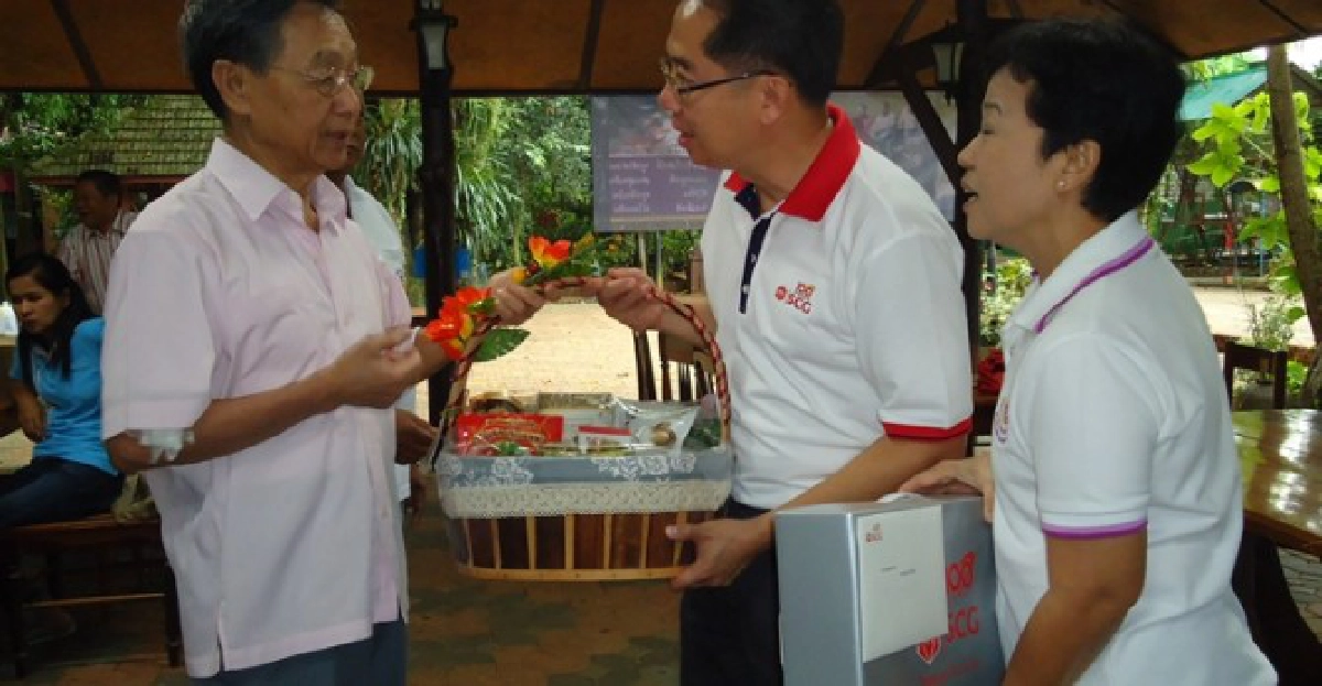 'ชวน'อวยพรปีใหม่คนไทยยึดพอเพียง