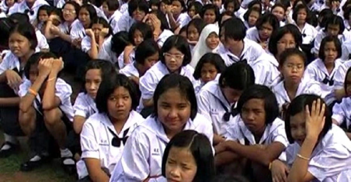นร.ขานรับเลิกตัดผม'เกรียน-สั้นติ่งหู' นร.ขานรับเลิกตัดผม'เกรียน-สั้นติ่งหู'