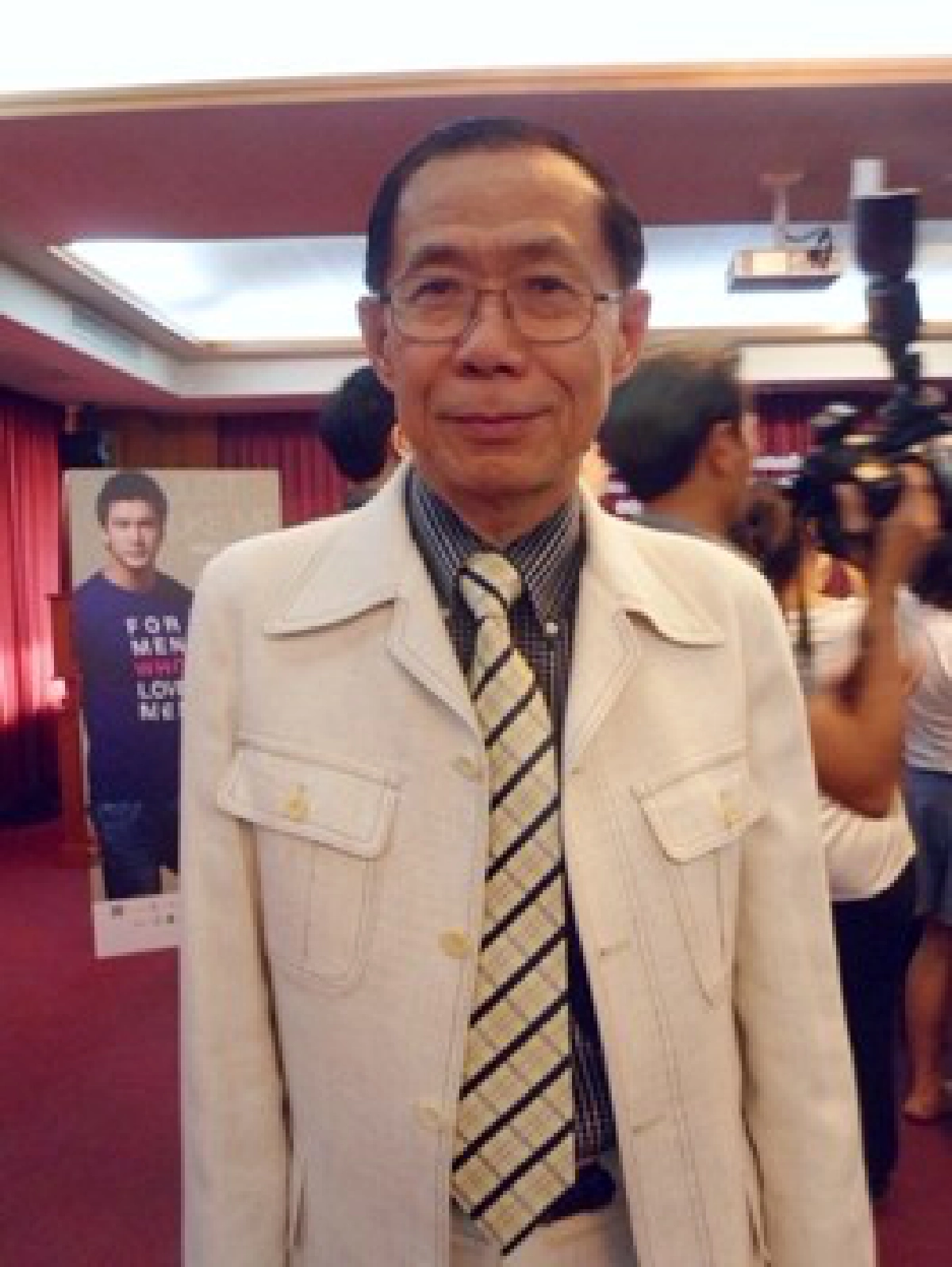 ชายรักชาย-ตรวจร่างกายเรื่องสำคัญ!!!
ชายรักชาย-ตรวจร่างกายเรื่องสำคัญ!!!
