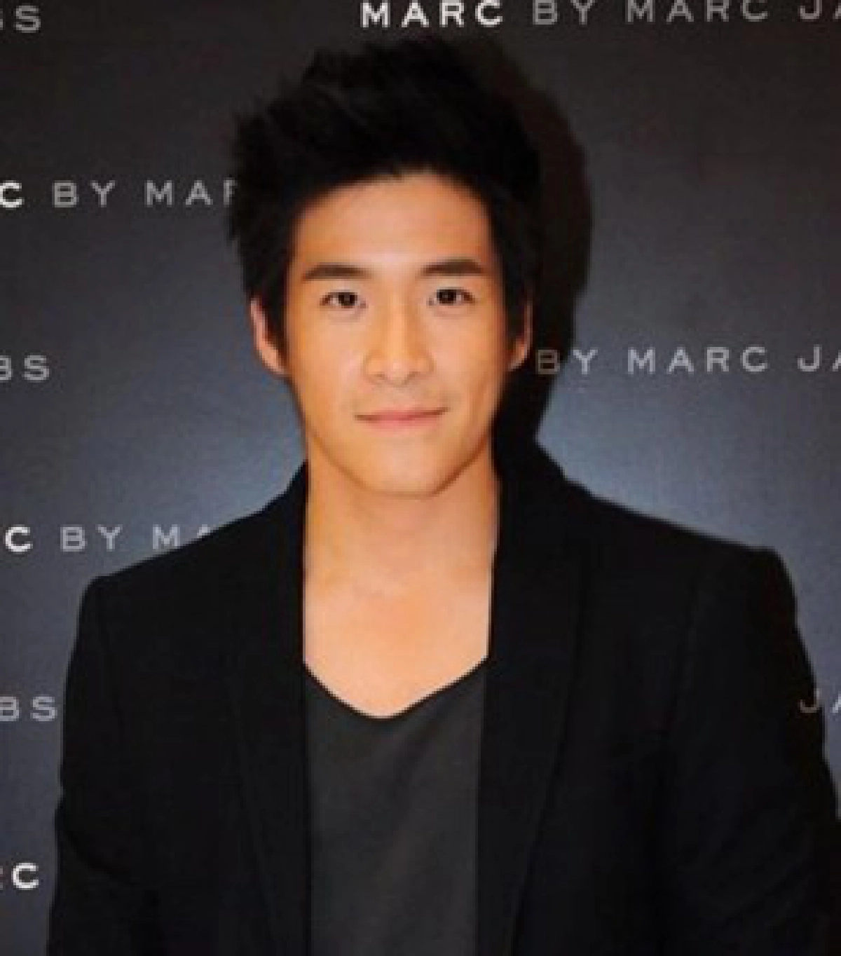 เม้าท์นอกจอ