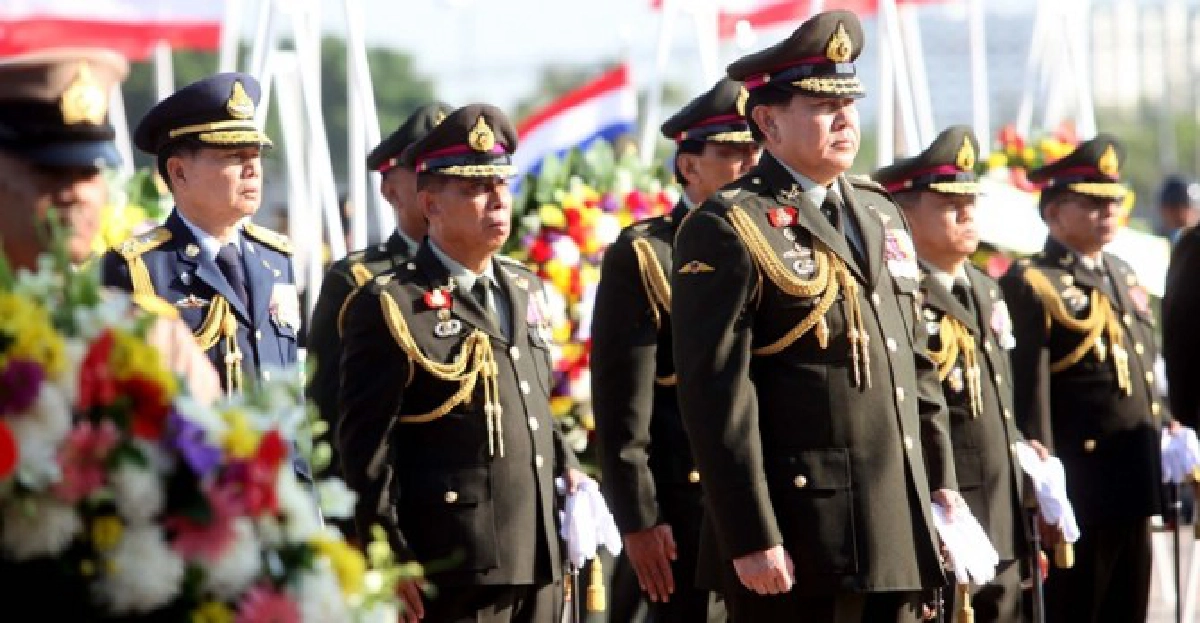 'ผบ.สส.'วางพวงมาลาฯวันกองทัพไทย 'ผบ.สส.'วางพวงมาลาฯวันกองทัพไทย
