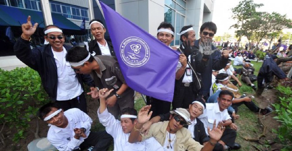 พนง.การบินไทยยุติประท้วง พนง.การบินไทยยุติประท้วง