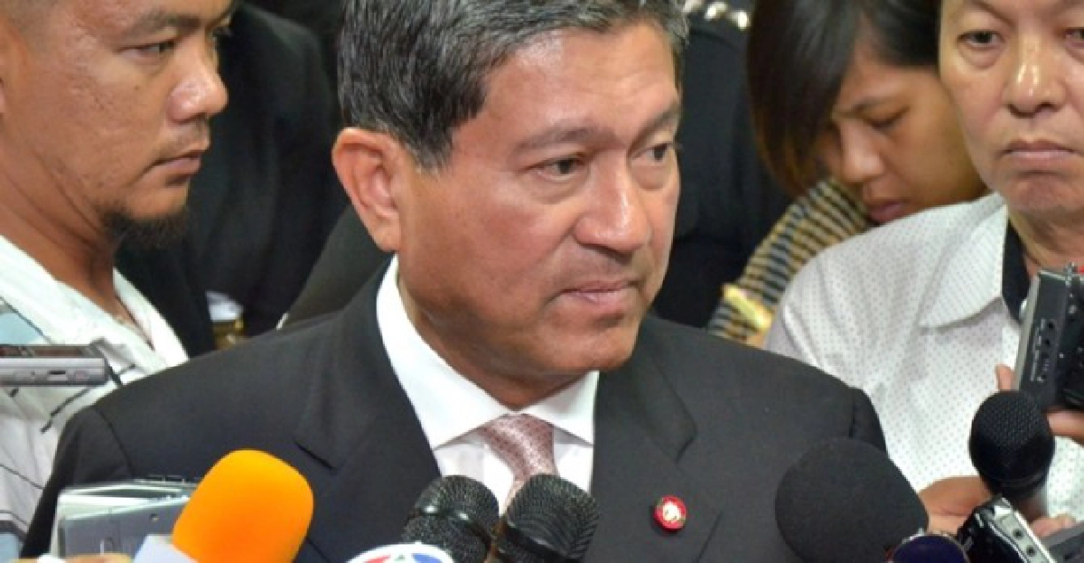 'เฉลิม'เมิน'ปชป.'ซัดนโยบายขายฝัน