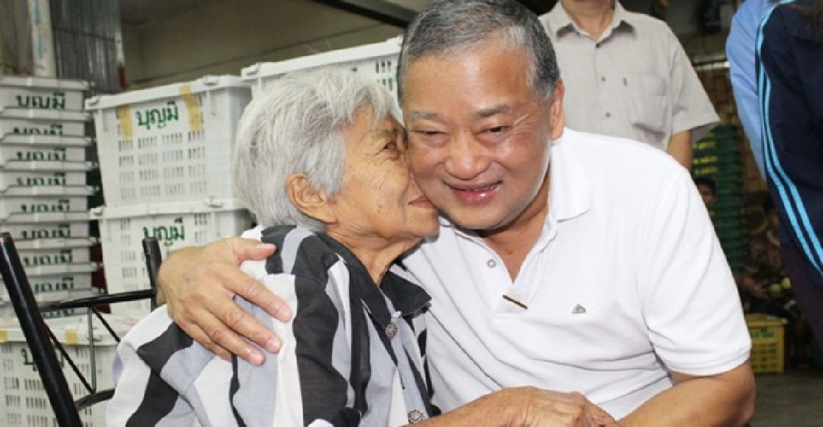 'สุขุมพันธุ์'ลุยหาเสียงตลาดมหานาค