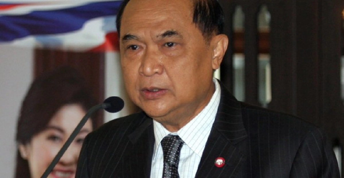 'มท.1'โยนถาม'นายกฯ'ปมปรับครม. 'มท.1'โยนถาม'นายกฯ'ปมปรับครม.